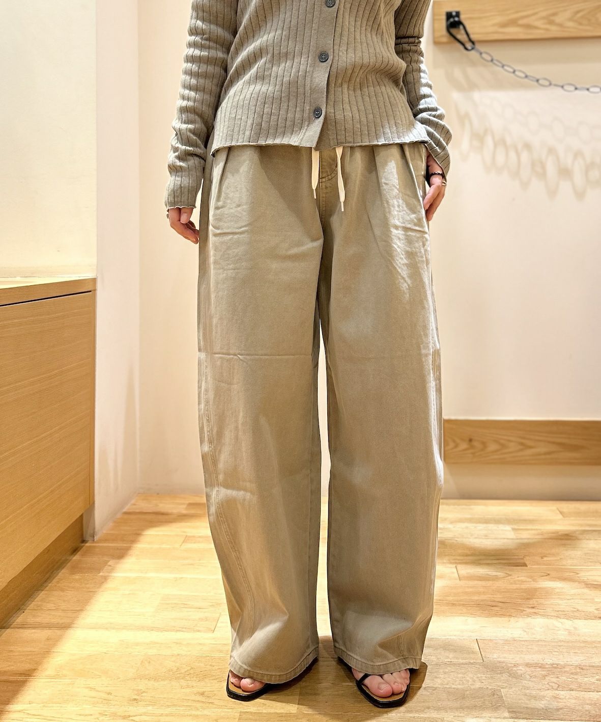 今期Le Melange ロゴ入りチノパン　マレットメット 公式】マレットメット（マレットメット）の通販サイト | maletmet